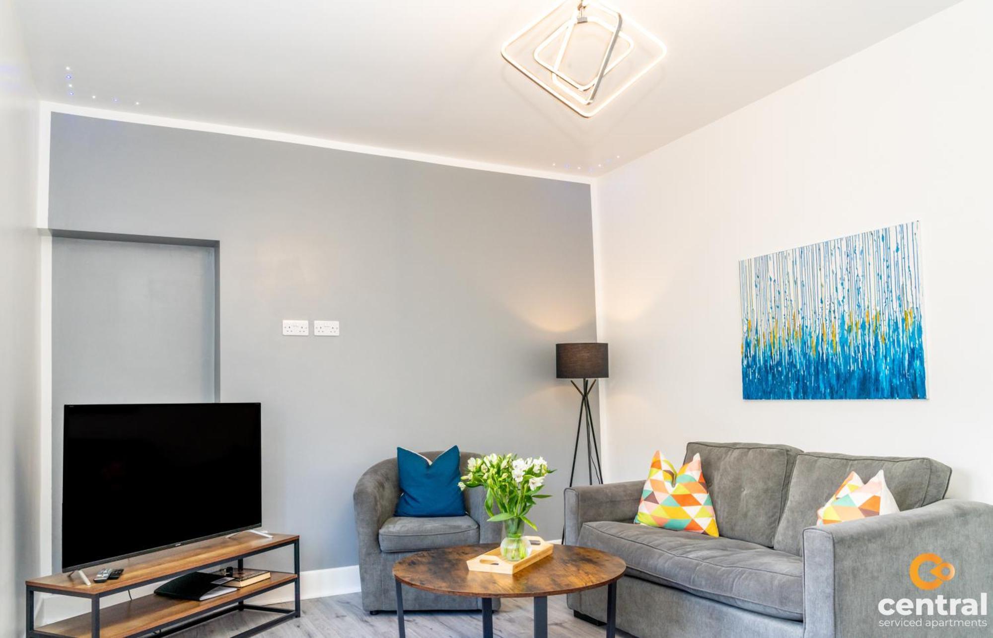 Central Serviced Apartments - 2 Bedroom - Free Street Parking - Fast Wifi - Smart Tvs In All Rooms - Ground Level - Family Neighbourhood - 3 X Double Beds - Heating 24-7 - Trade Stays - Weekly & Monthly Offers Dundee Exteriör bild